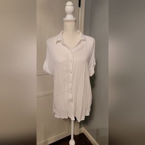 Jane and Delancey Short Sleeve Button Down